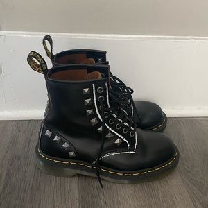 Dr Martens 1460 Stud 8 lace up boots combat boots black women US6